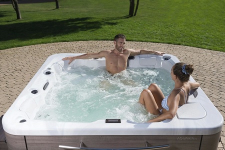 Гидромассажный спа-бассейн AstralPool Emotion / Aquavia Essence Гидромассажный спа-бассейн AstralPool Emotion / Aquavia Essence